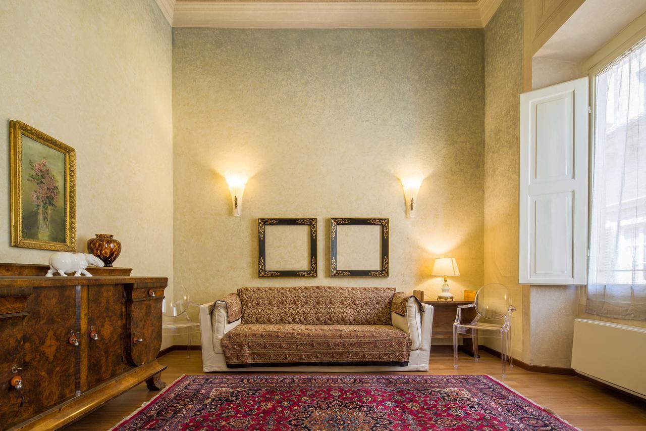 Tornaquinci Palace Florence Extérieur photo